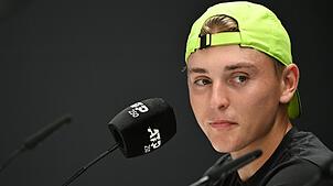 Justin Engel bestreitet am Donnerstag sein Achtelfinale in Stuttgart.