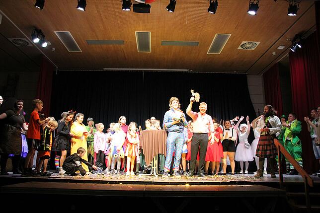 Bild 5: Bilder vom Bunten Abend der Narren Eggingen in der Gemeindehalle