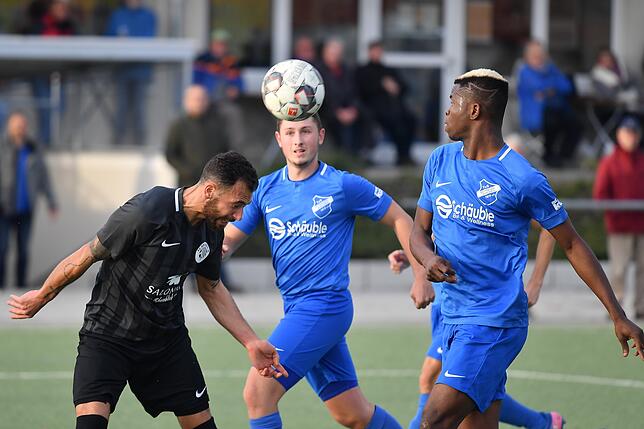 Bild 24: FC Hochrhein düpiert den TuS Efringen-Kirchen mit einem 3:1-Sieg im Rebland &ndash; und wir haben Bilder!