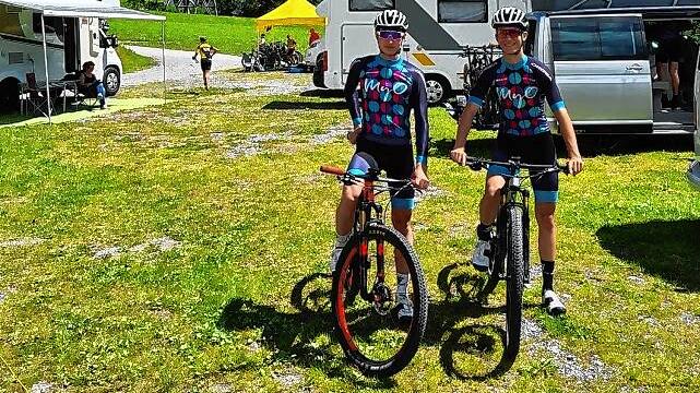 Guter Einstand: Lukas Kornberger und Miron Lipp vom Team Serpentine Velosport starteten gemeinsam mit Finja Lipp beim Rennen um den ...