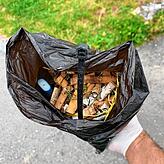 Nach einem sonnigen Wochenende lässt sich am Hörnle innerhalb weniger Minuten eine Tüte mit weggeworfenen Zigarettenstummeln füllen.
