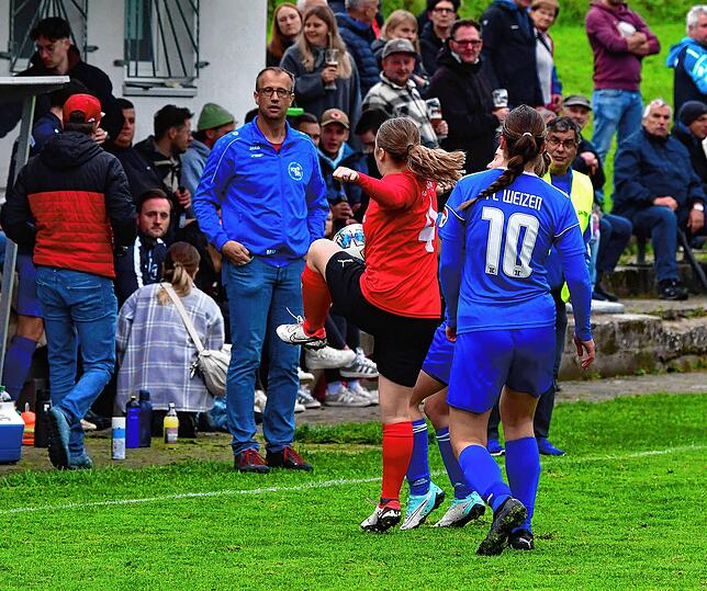 Bild 23: FC Weizen und SG Hochrhein/Geißlingen holen beim 2:2 ihre ersten Punkte – und wir haben Fotos!
