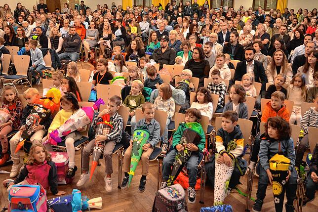 Deutlich mehr Kinder als fürs laufende Schuljahr werden im kommenden September in Markdorf eingeschult. Hier Bild von der Einschulung ...
