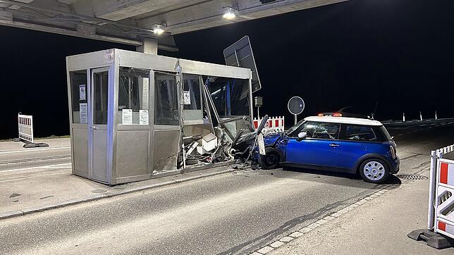 Zu 688 Unfällen – wie hier beim Zoll Neuhausen am Rheinfall/Jestetten – wurde die Kantonspolizei Schaffhausen im vergangenen Jahr gerufen.
