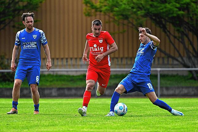 Bild 12: FC Tiengen 08 unterliegt mit 0:2 beim SV Weil – und wir haben Fotos!