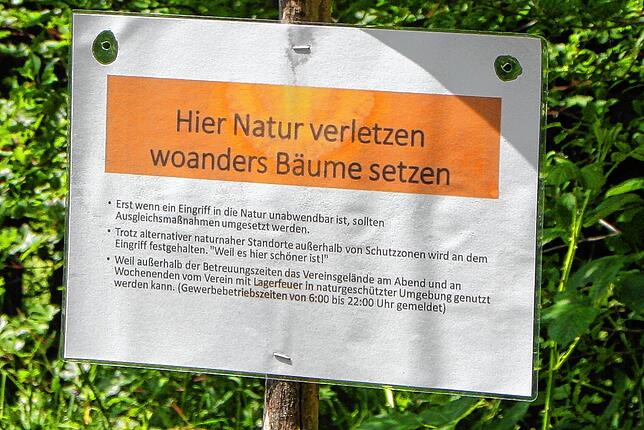Bild 2: Protest im Konstanzer Hockgraben und Kritik am Standort für neuen Waldkindergarten: Bürger machen ihrem Unmut Luft