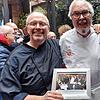 Jochen Fecht (links) mit dem ehemaligen Konstanzer Zwei-Sterne-Koch Bertold Siber (Mitte) sowie Starkoch Stefan Marquard, der in den ...
