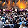 Eine Szene vom Seefestival 2021 in Radolfzell. Schon damals stand die Froschenkapelle auf der Bühne, 2024 wird sie es wieder tun &ndash; ...