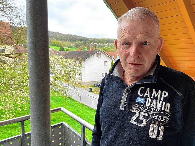 Er ist dem Axt-Mann in Binningen nur mit einem Besenstiel in der Hand entgegengetreten: Rentner Bernd Kaier.