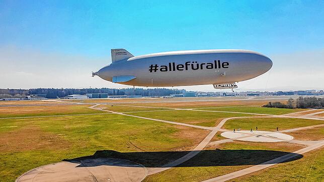 Auch wenn die Flugsaison für Passagiere erst am 1.&nbsp;Mai startet, wird der Zeppelin an diesem Wochenende über der Bodenseeregion zu ...