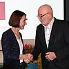 Eine Ära hört auf und eine neue beginnt: Rainer Stolz gratuliert seiner Nachfolgerin Susen Katter (links).