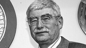 Klaus Fackler ist völlig unerwartet gestorben. Er wurde 71 Jahre alt.
