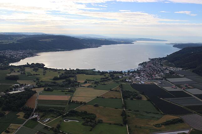 Bild 2: Kühles Nass fürs Land: Mit 4 bis 5 Grad Celsius wird das Wasser vor Sipplingen dem Bodensee entnommen und auf eine bis zu 7 Tage lange Reise geschickt