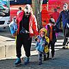 Ukrainische Flüchtlinge treffen am 10. März in Freiburg ein.