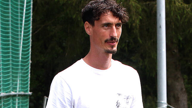 Trainer Torsten Ruddies vom FV Walbertsweiler-Rengetsweiler darf sich nach dem 4:2-Sieg gegen den VfR Stockach über einen tollen ...