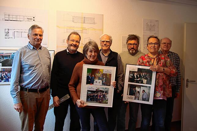 Im Rahmen einer Ausstellung, die (von links) Julius Billinger, Mathias und Elsbeth Paschke, Udo Heggemann, Ottokar und Regina Graf und ...