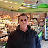 „Ein paar Radfahrer kommen schon vorbei und trinken einen Kaffee, aber zusätzliche Umsätze bringt das nicht“, sagt Andreas Faust, ...