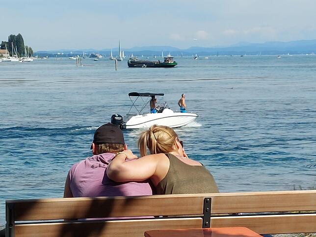 Bild 12: Erste Bilder vom Festgelände! In Konstanz kommen mehr und mehr Besucher zum Seenachtfest