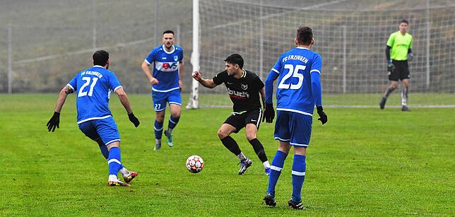 Bild 4: FC Erzingen beendet im Nebel den Siegeszug des SV Buch &ndash; und wir haben die Bilder!
