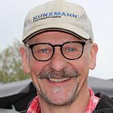 Rainer Liehner, Thalheim: „Ich habe ein historisches Blechschild für das Thalheimer Backhäusle ergattert und Requisiten für den, ...