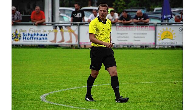 Jürgen Schätzle leitet in wenigen Tagen zum ersten Mal ein Spiel in der vierthöchsten deutschen Liga.