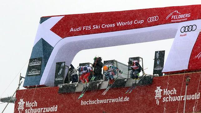 FIS Ski Cross Weltcup am Feldberg mit Wetterpech.