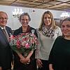 Gratulation: Viel Lob und Dank gab es von Bürgermeisterstellvertreter Eugen Mulflur und dem ganzen Gemeinderat für Annemarie Kalmbach, ...