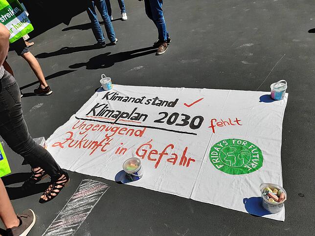 Bild 4: &bdquo;Ein Eklat: Die Stadt Konstanz verschleppt Grundsatzentscheidungen im Klimaschutz.&ldquo; Sagt Fridays for Future. So wehrt sich die Verwaltung gegen die Vorwürfe