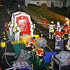 So sah die Dekontaminationsstation aus. In den Tüten wurde die Kleidung gesammelt, die nun zum Teil spezialgereinigt werden muss.