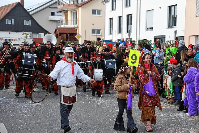 Bild 29: So bunt war der große Umzug beim Seenarrentreffen in Allensbach 2024 &ndash; Teil 1