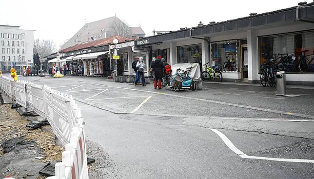 Bild 6: Großbaustelle am Bahnhofplatz in Konstanz: Bis Herbst 2025 soll alles fertig sein