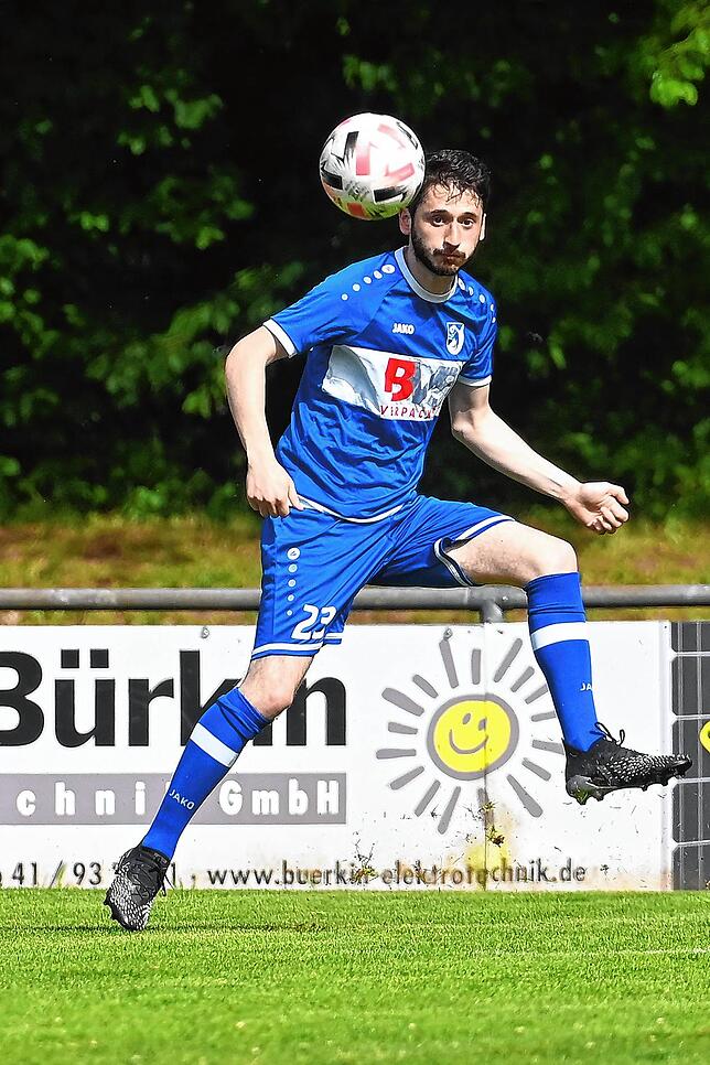 Bild 7: FC Erzingen siegt 4:1 im Hinspiel zum Landesliga-Aufstieg beim FC Emmendingen &ndash; wir haben Bilder