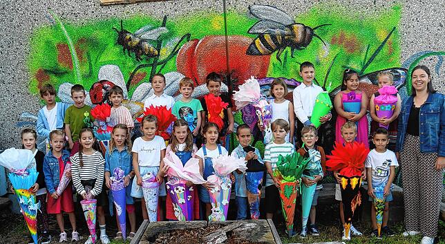 Homburgschule Neuhausen ob Eck: Unser Bild zeigt die Klasse 1a mit ihrer Klassenlehrerin Jennifer Laufer. In die Klasse gehen 22 ...