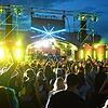 Rund 6000 Menschen feiern am Wochenende das Gute-Zeit-Festival im Bodenseestadion in Konstanz.
