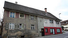 Die Gebäude in der Martin-Schleyer-Straße, die dem Wobak-Bau weichen werden, sind desolat. Den Bauantrag für das Wohnhaus hat die Wobak ...