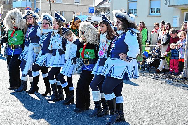 Bild 19: Alle Bilder vom Narrenbaumstellen der Narrizella Ratoldi auf dem Marktplatz