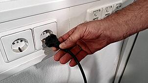 Rien ne va plus. Am Montagabend ist in einigen Donauerschinger Haushalten der Strom weg. (Symbolbild)