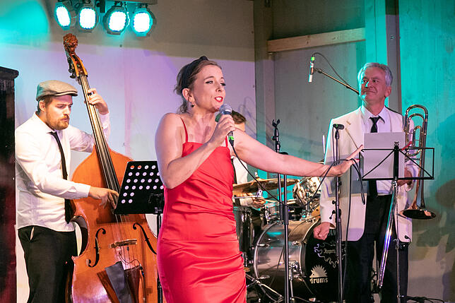 Bild 24: Bilder von der Bühnenshow des Heimatabends an der 551. Waldshuter Chilbi <br />