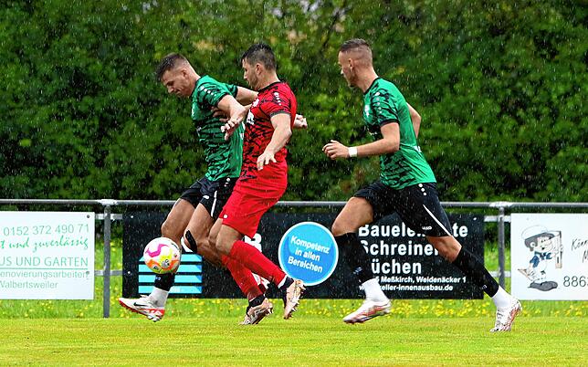 Bild 25: Die besten Bilder vom Duell zwischen dem FV Walbertsweiler-Rengetsweiler und dem VfR Stockach