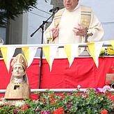 Die Festpredigt beim 161. Eulogiusfest hielt Dr. Winfrid Keller. Vorne ist die Büste des Heiligen Eulogius mit den Reliquien zu sehen.