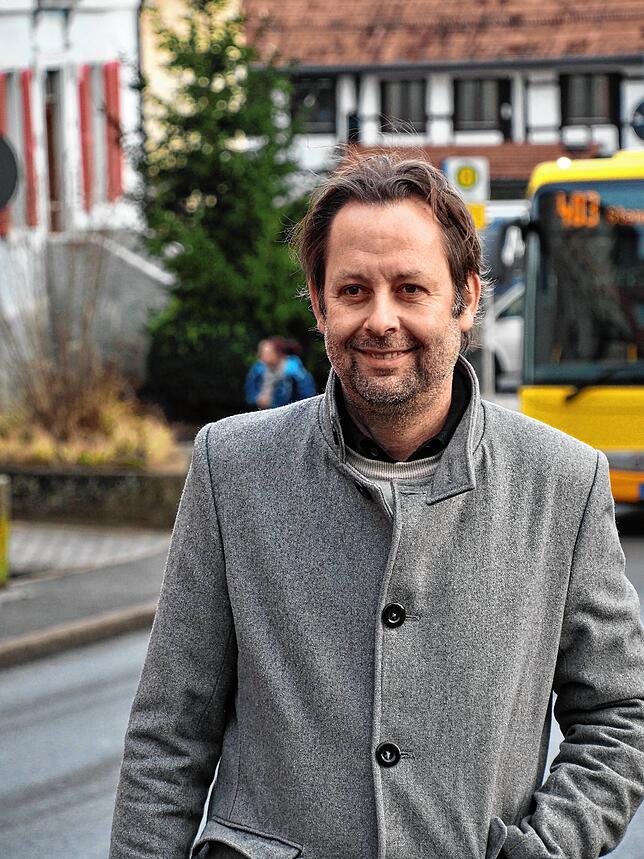 Über Monate hat Bürgermeister Michael Klinger versucht, sich mit seinen Beschwerden über die mangelhafte Transportleistung der DB Regio ...