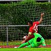 Er trifft nach Belieben: Nexhdet Gusturanaj (hier mit einem Treffer im Spiel bei der SG FC Wehr-Brennet) wäre fast Torwart geblieben, ...