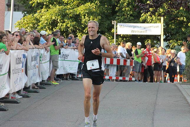 Bild 15: Hardy Flum gewinnt den 9. Klettgaulauf des TV Erzingen &ndash; und wir haben die Bilder!