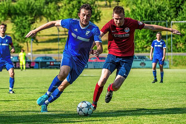 Bild 6: FC Weizen legt im Abstiegsspiel zur Kreisliga B ein 3:0 gegen FC Huttingen vor &ndash; wir haben Bilder!
