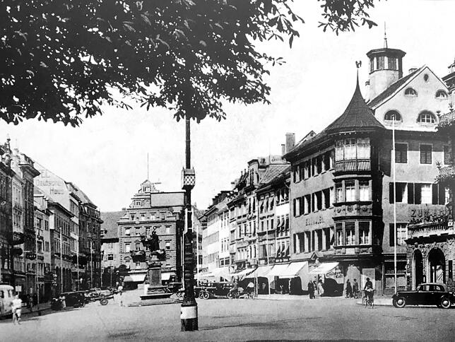 Abbildung des Hotels Zum goldenen Adler aus Daniel Groß' Bildband "Erinnerungen an Konstanz wie es einmal war", 2001 erschienen im ...