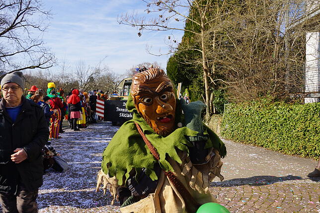 Bild 11: 43. Küssaberger Narrentreffen: Märchenhafte Fasnacht in Rheinheim