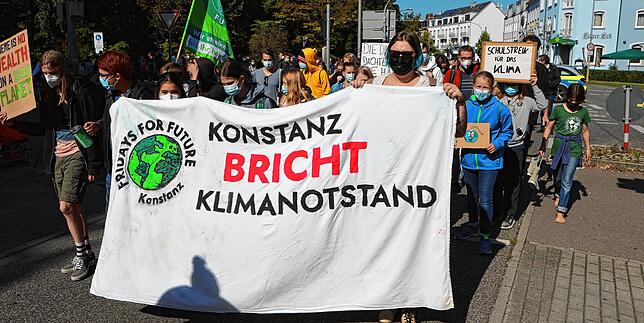 Bild 1: Fridays for Future setzten in Konstanz ein Zeichen: Rund 5000 Menschen schließen sich einem Protestzug durch die Innenstadt an