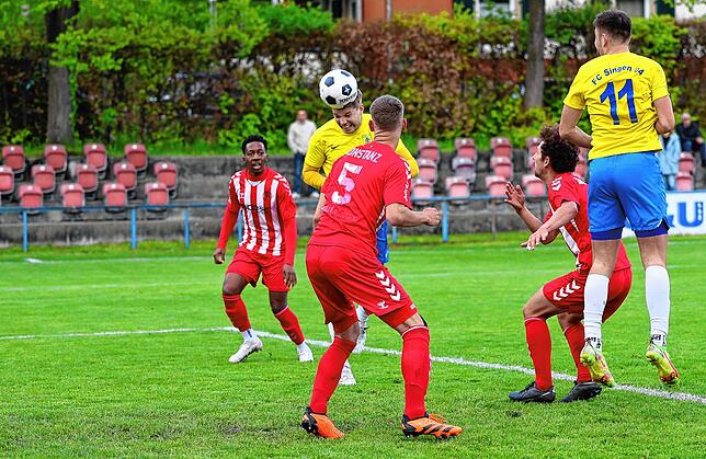 Bild 4: Unsere Bildergalerie vom Verbandsliga-Derby zwischen dem SC Konstanz-Wollmatingen und dem FC Singen