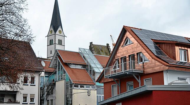 Photovoltaik auf den Dächern der Stadt ist ein Thema der Klimadiskussion.