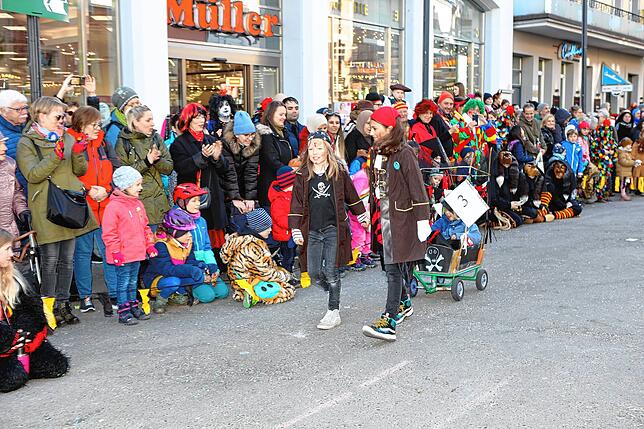 Bild 20: Kärrele-Rennen 2024 auf der Marktstätte in Konstanz: Alle Bilder des fulminanten Events